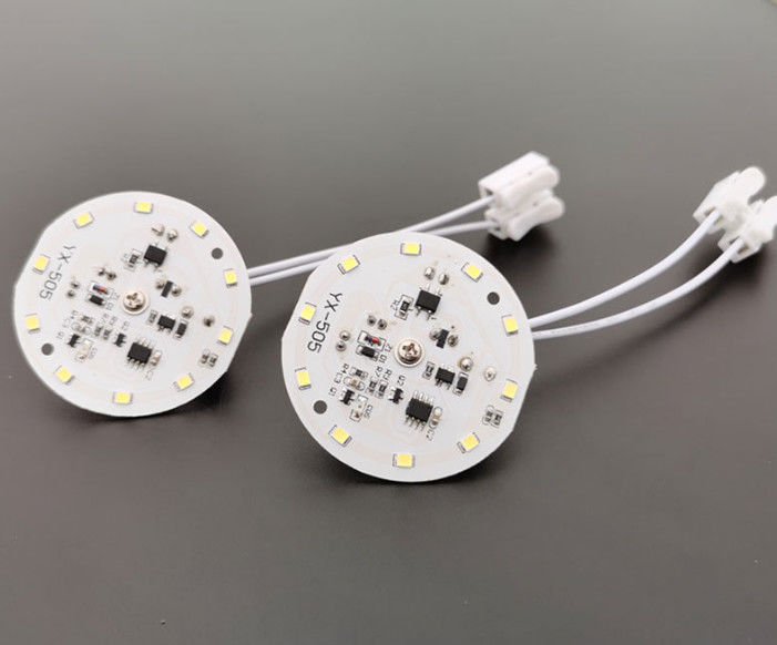 PCBA z 10 diodami LED i łącznikiem USB do wykrywania głosu i światła zintegrowane światło sufitowe, wsparcie montażu magnetycznego